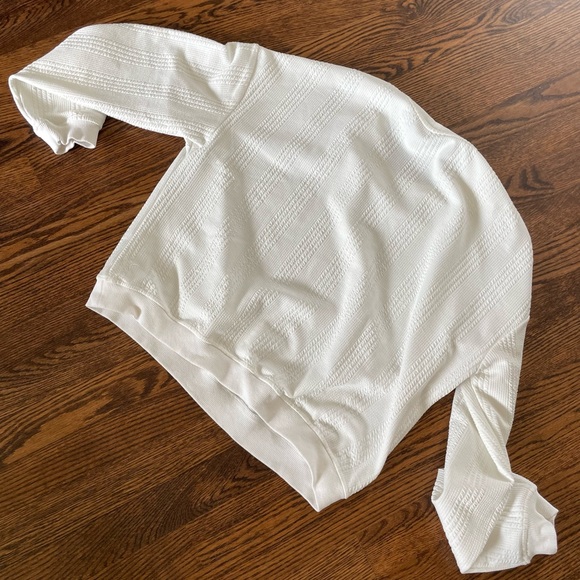 ZYIA White Textured Riley Sweatshirt Size S - Picture 4 of 5